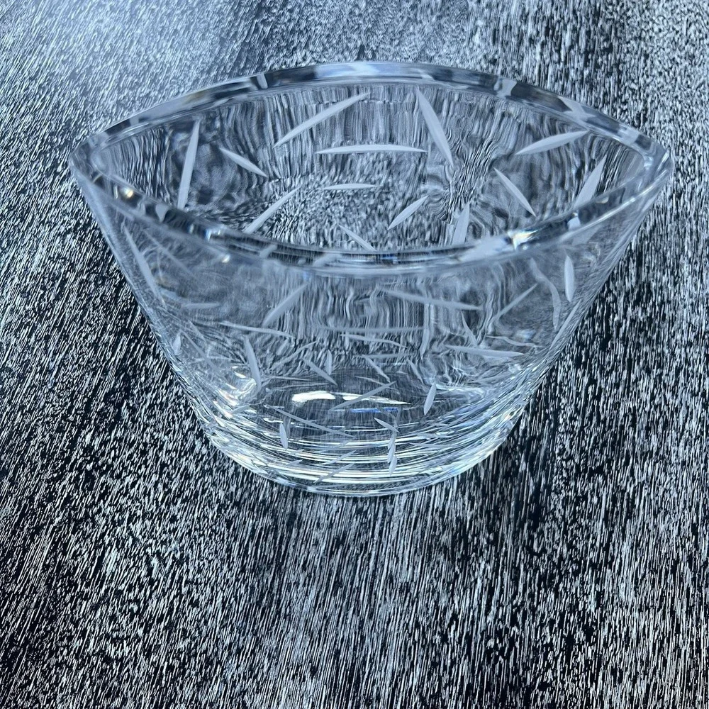 Nambe MOTUS Glass Etched‎ Vase Used 9.5 x 7.0 x 2.5 Inches